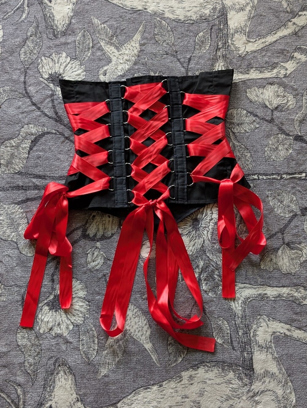 Cherry Corset Set - Picture 8 of 11